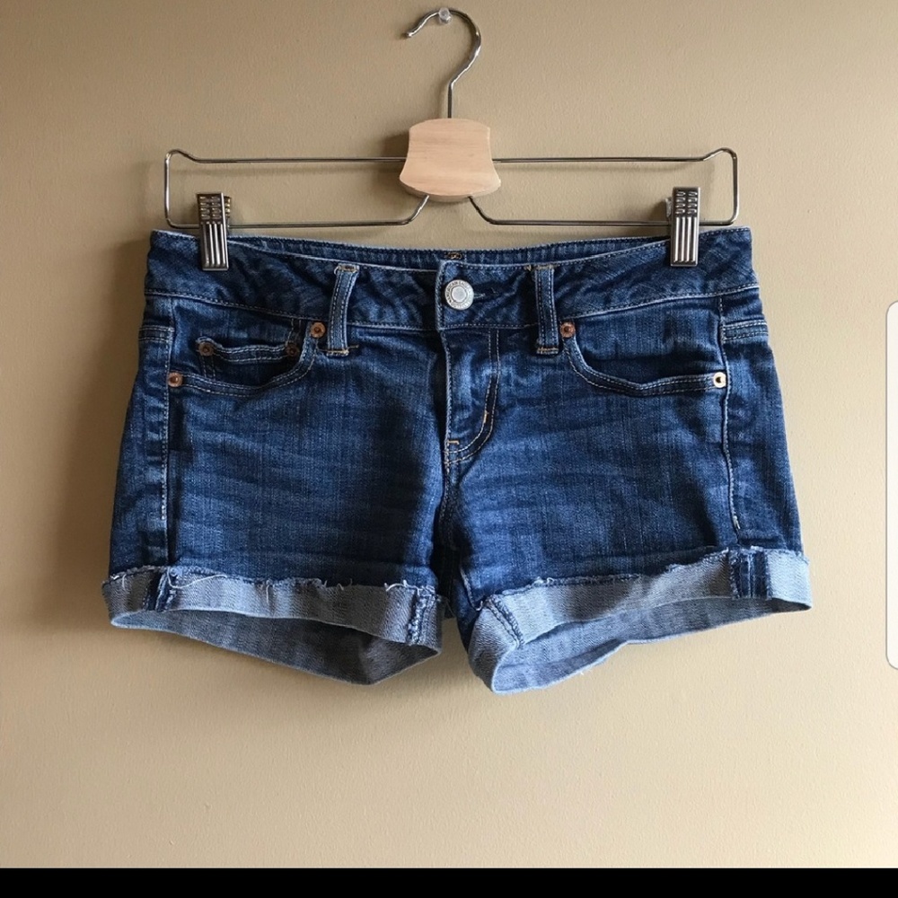 lot of 2 American eagle shorts size 6
